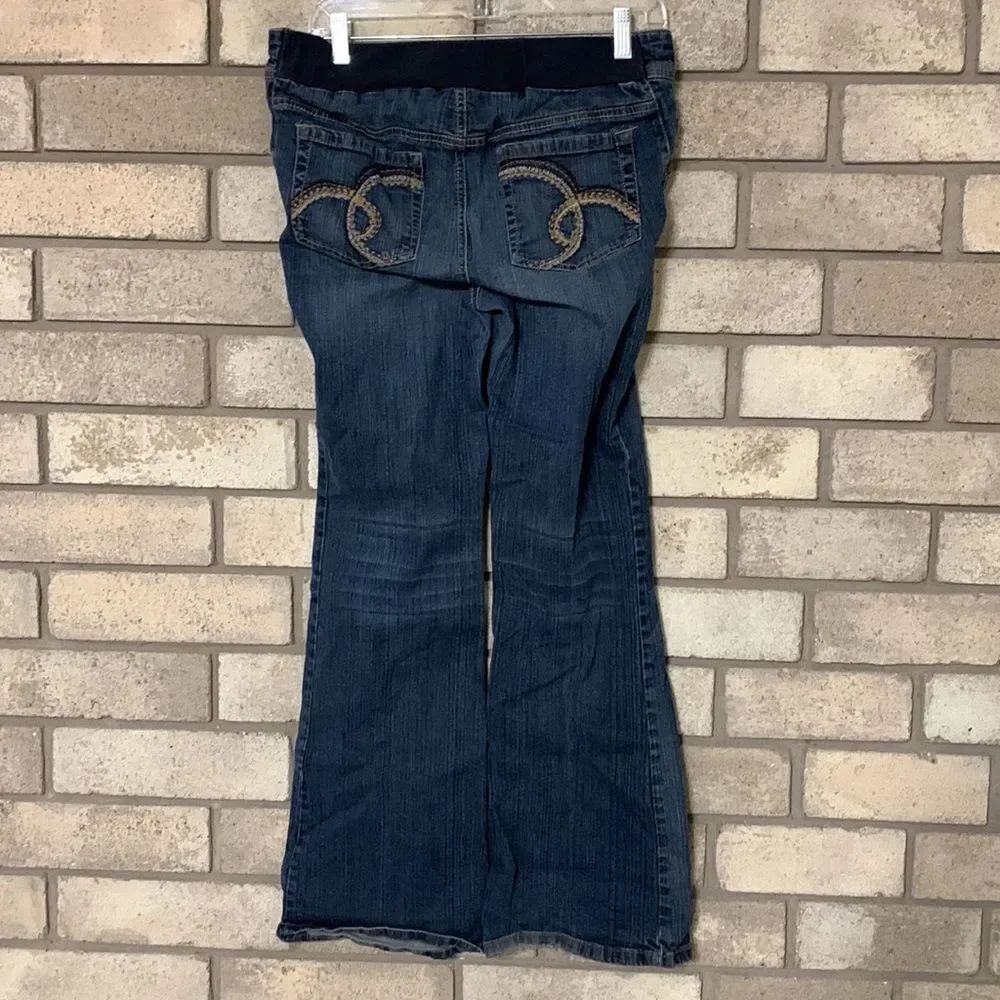 3for$20 Jean medium maternity - Picture 2 of 4